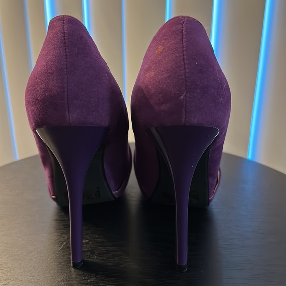 Qupid Purple Suede Platforms - Picture 4 of 6